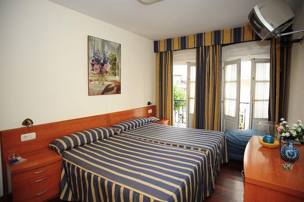 Hotel Horreo By Bossh! Hotels Santiago de Compostela Bagian luar foto