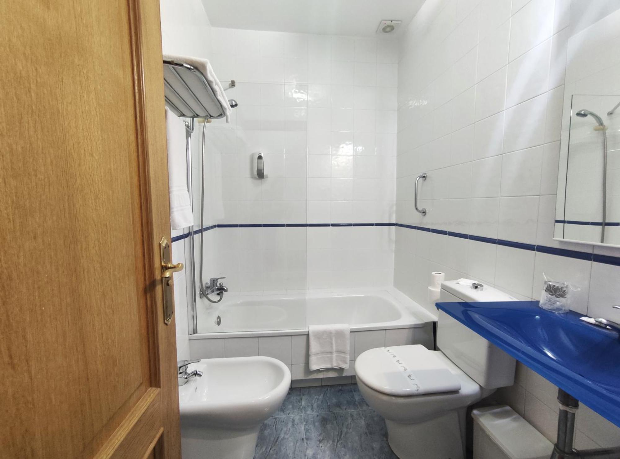 Hotel Horreo By Bossh! Hotels Santiago de Compostela Bagian luar foto