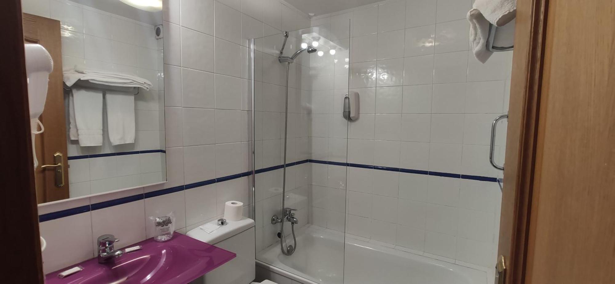 Hotel Horreo By Bossh! Hotels Santiago de Compostela Bagian luar foto