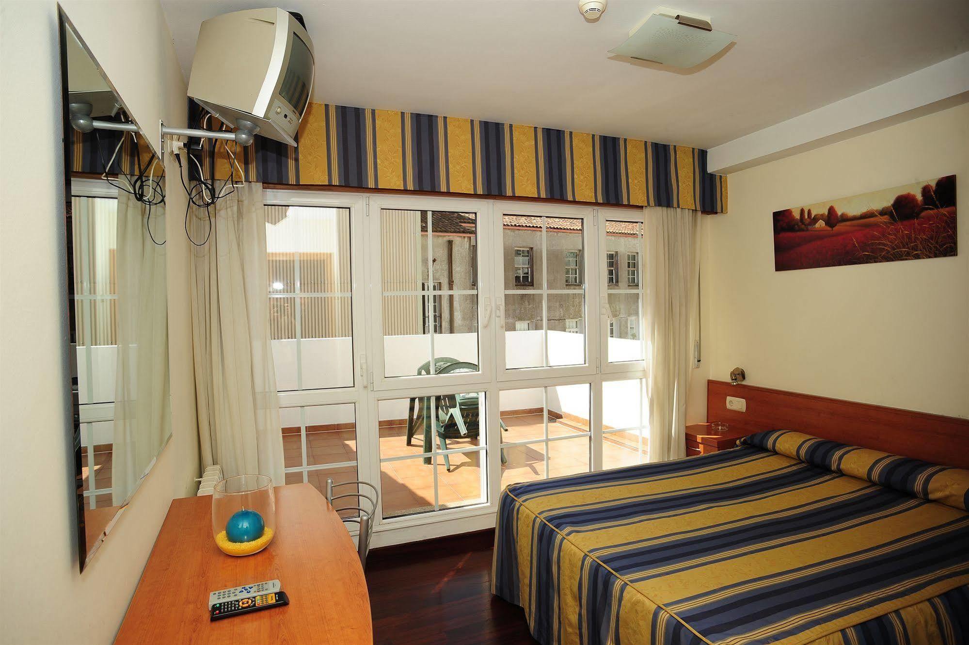 Hotel Horreo By Bossh! Hotels Santiago de Compostela Bagian luar foto